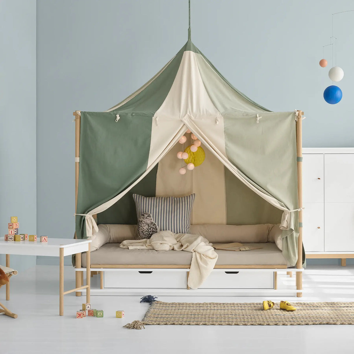 Oliver Furniture Circus Camp Bed Canopy in Green/Undyed