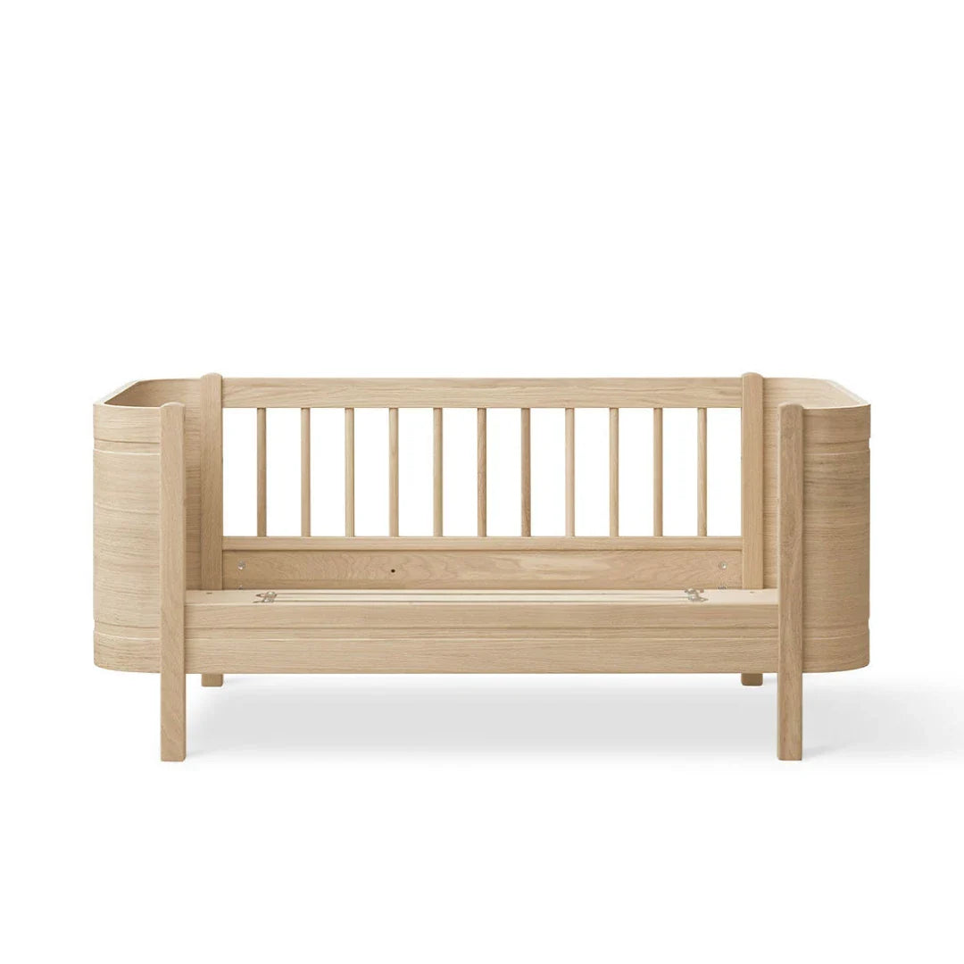 Oliver Furniture Wood Mini+ Cot Bed Including Junior Kit in Oak