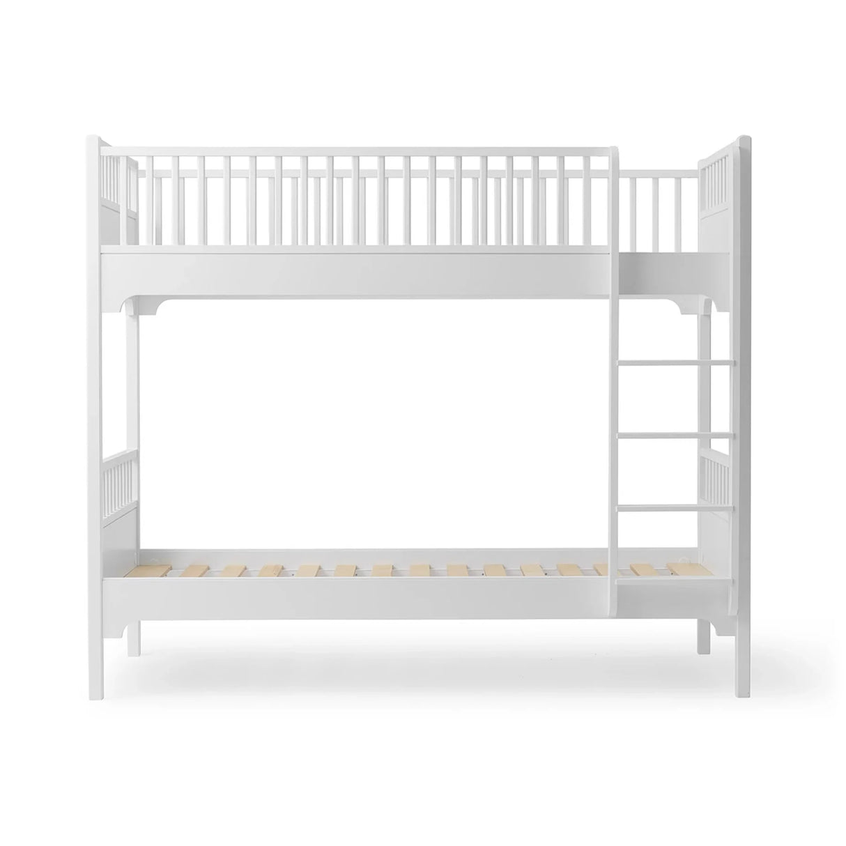 Oliver Furniture Seaside Classic Bunk Bed with Vertical Ladder in White