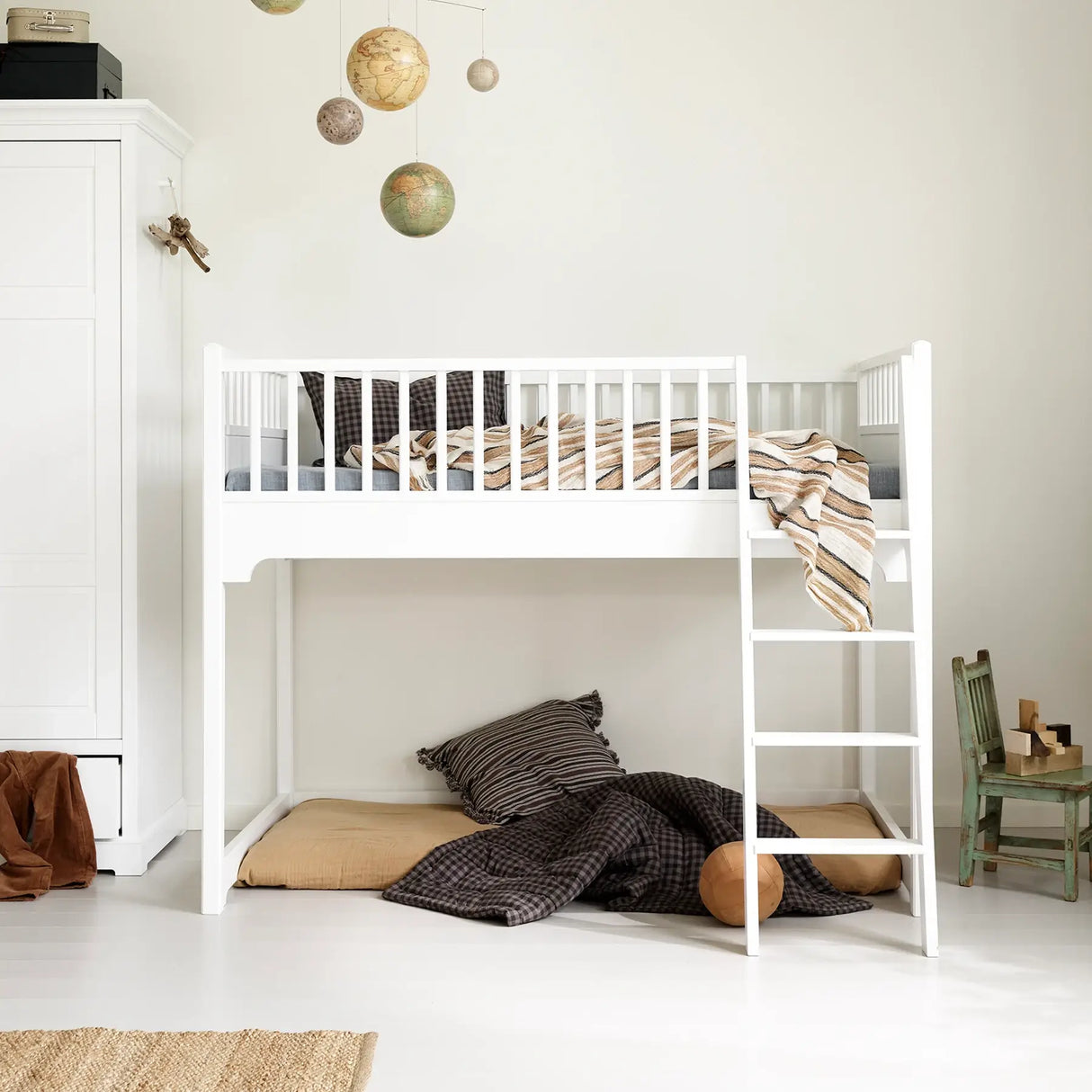 Oliver Furniture Seaside Classic Junior Low Loft Bed