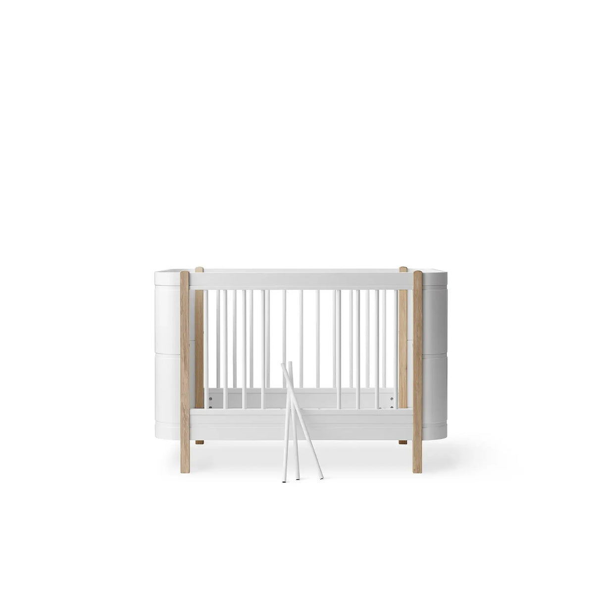 Oliver Furniture Wood Mini+ Cot in White/Oak