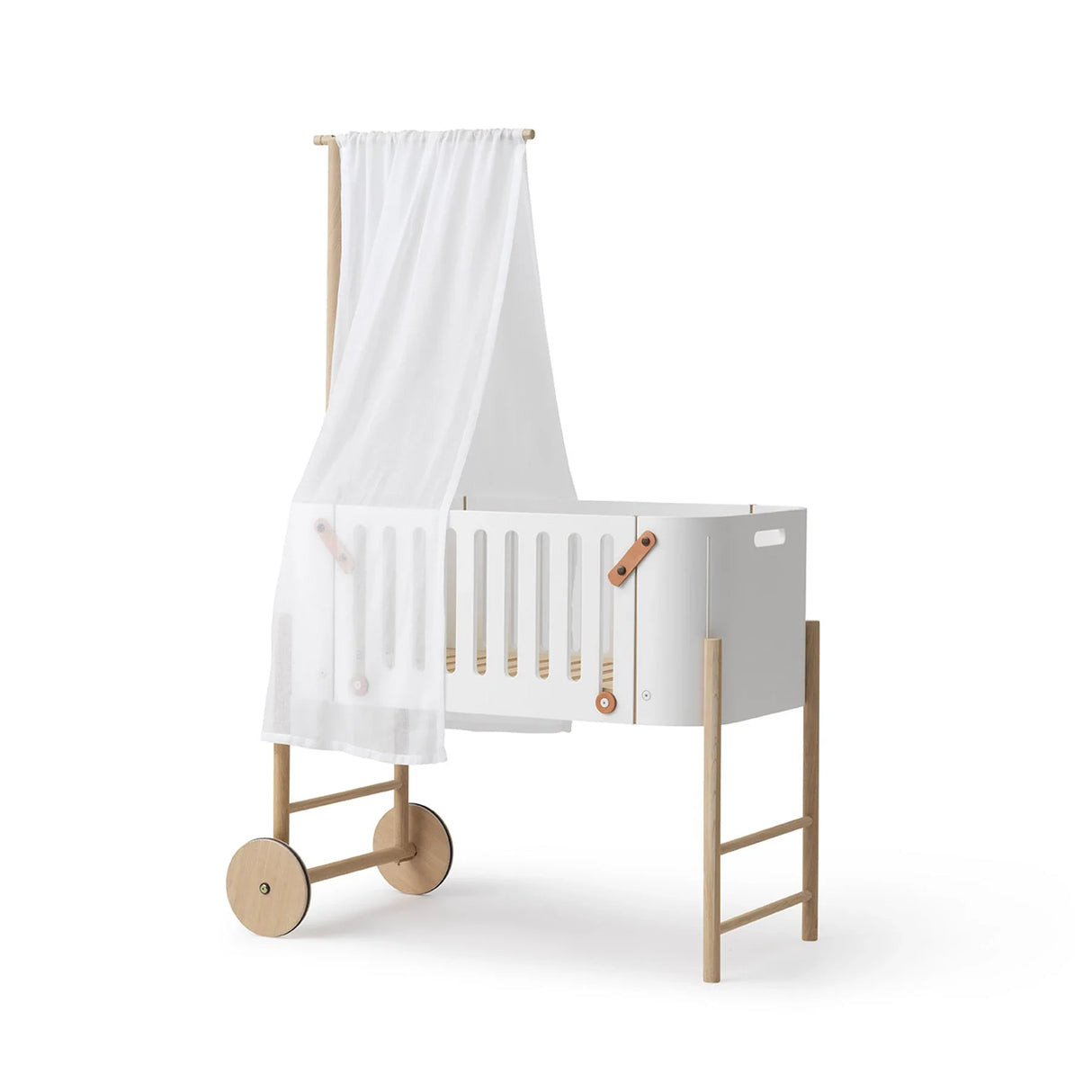 Oliver Furniture Wood Co-Sleeper in White/Oak Inc Bench Conversion