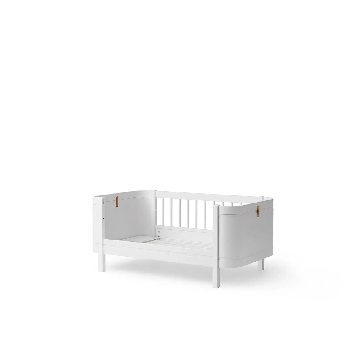 Oliver Furniture Wood Mini+ Cot Bed Including Junior Kit in White