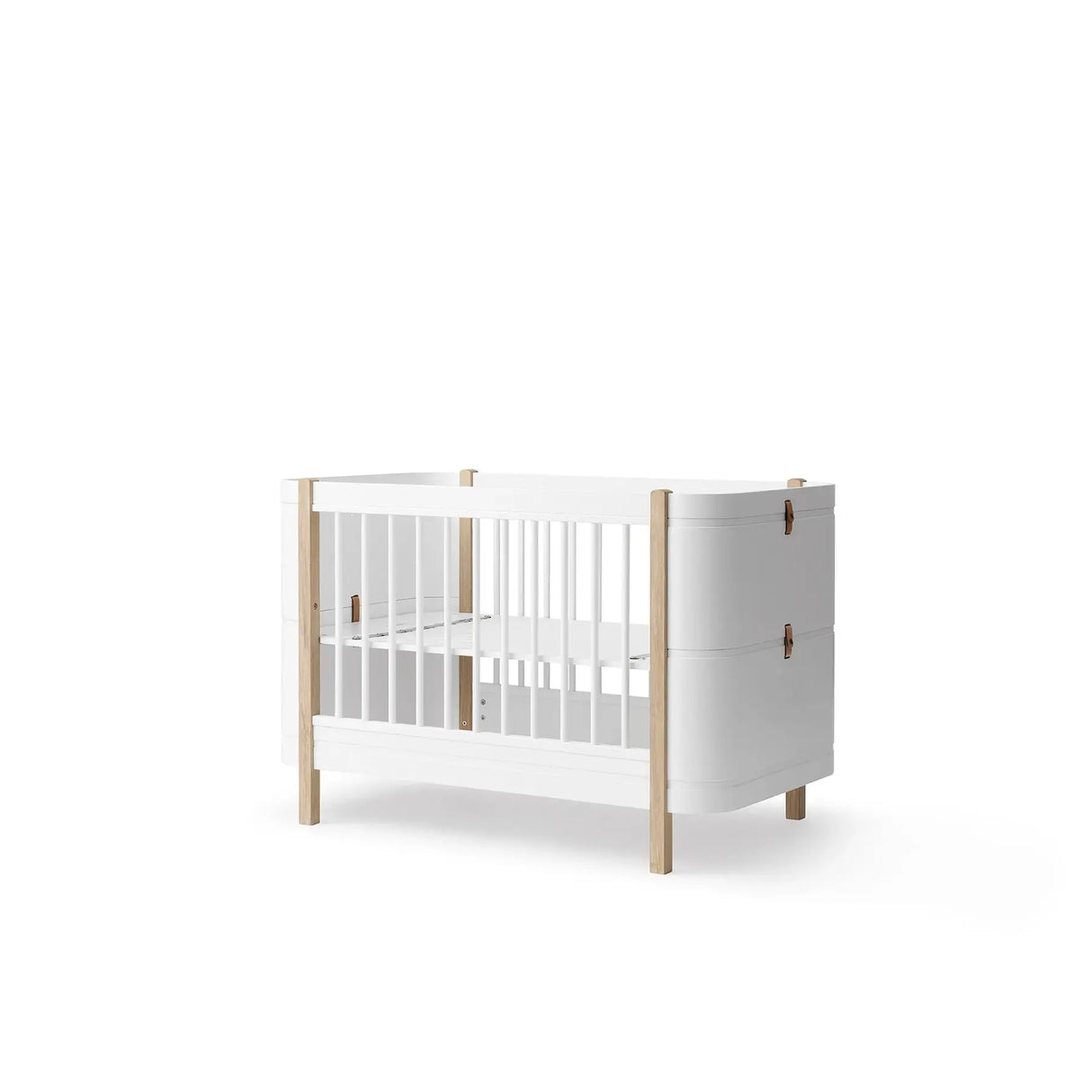 Oliver Furniture Wood Mini+ Cot Bed Including Junior Kit in White/Oak