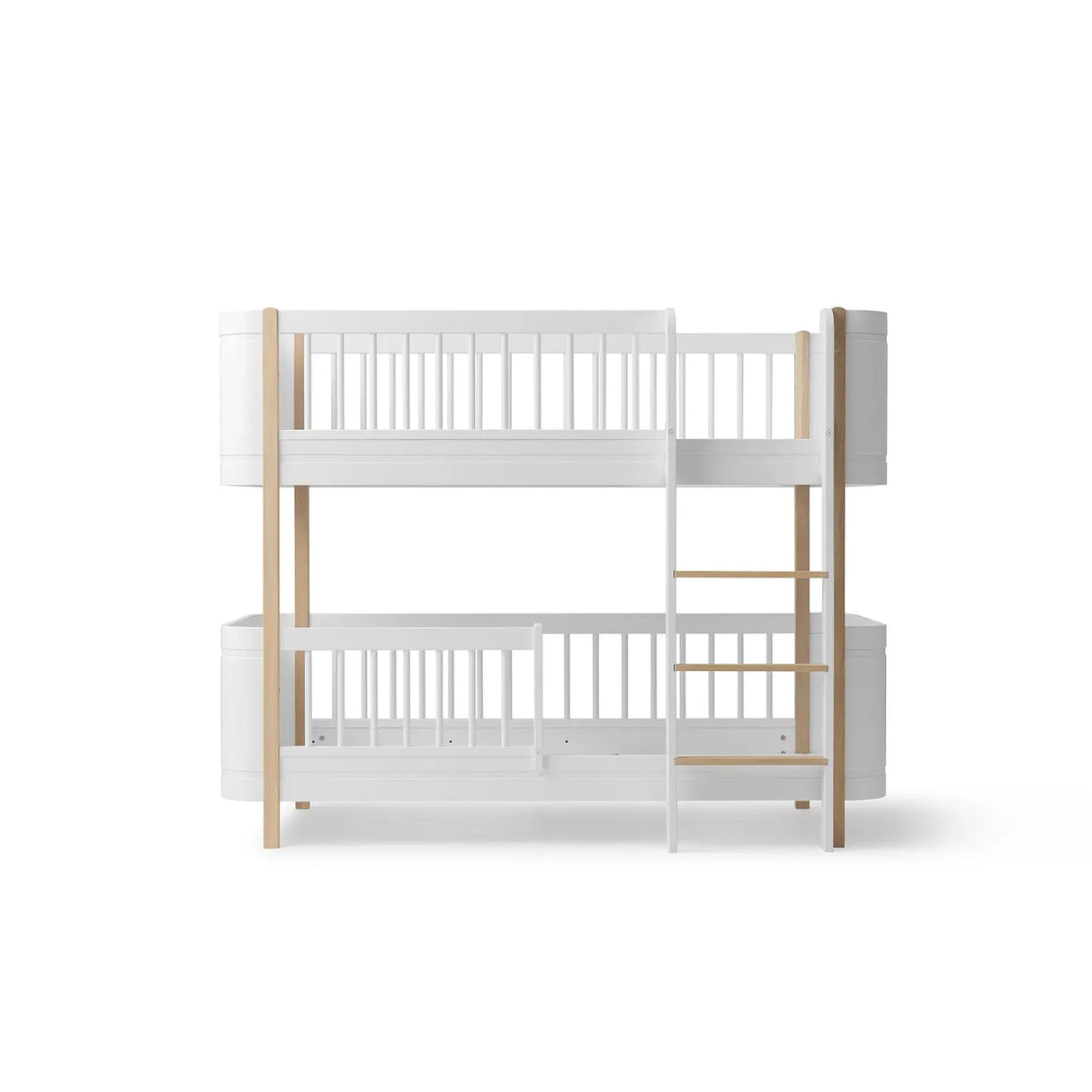 Oliver Furniture Wood Mini+ Low Bunk Bed in White/Oak