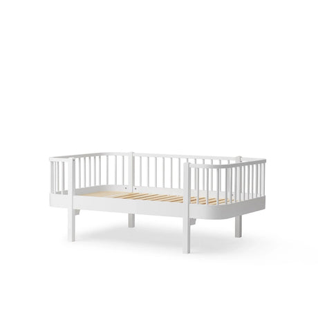 Oliver Furniture Wood Original Junior Day Bed in White