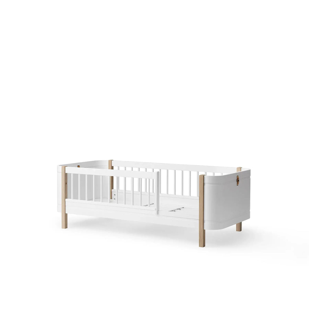 Oliver Furniture Wood Mini+ Junior Bed in White/Oak