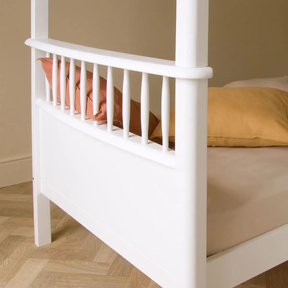 Little Folks Bowood Bunk Bed in Pure White 